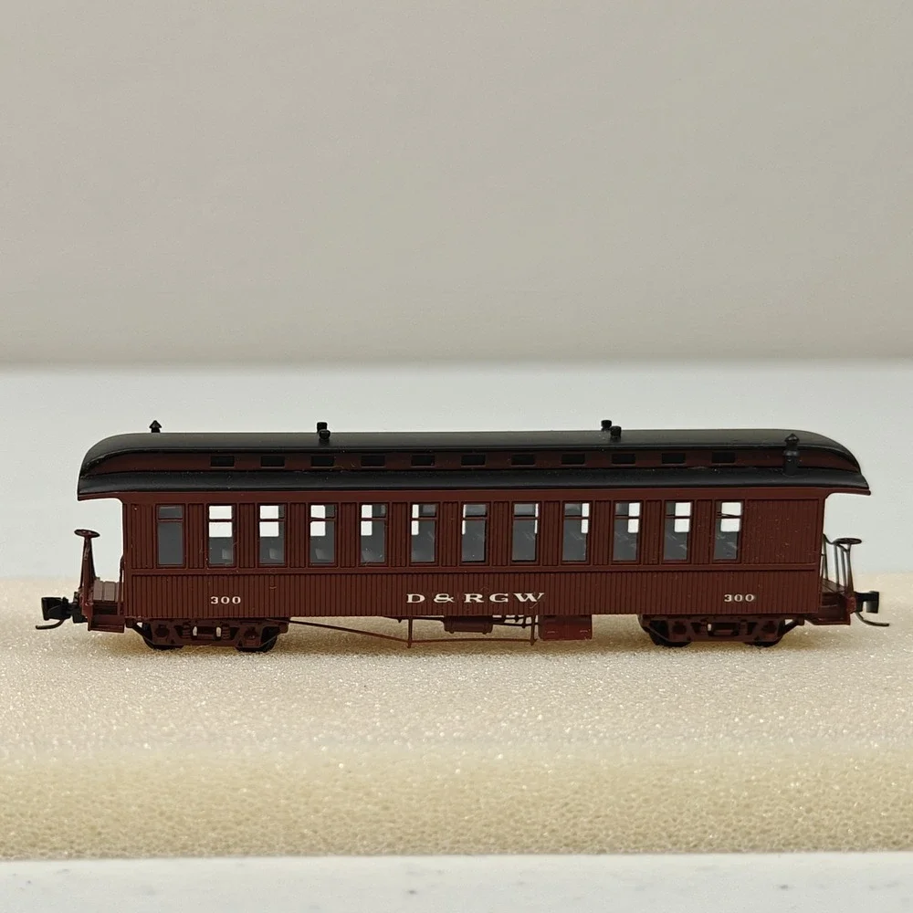 Lok 14 27005 D&RGW Coach #300 Denver & Rio Grande Western Nn3 Scale Brass READ